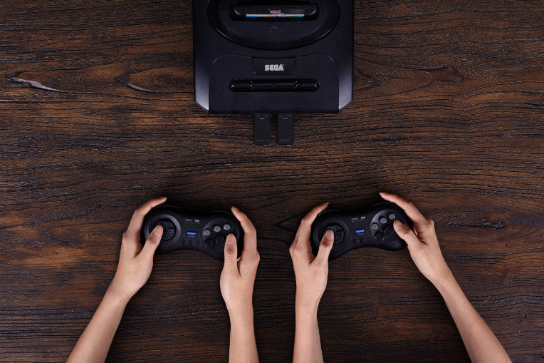 8BitDo Retro Receiver for Mega Drive Bluetooth Sega Genesis and Original Sega Genesis